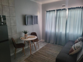 No9@Mosselbay - Entire 1 Bedroom Apartment with Ocean View in Mossel Bay Central